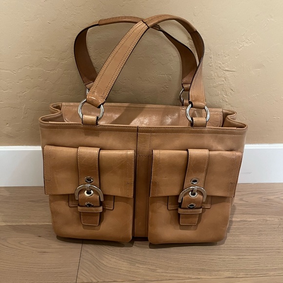 Coach Leather Shoulder Bag - Picture 7 of 8